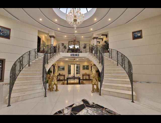 6 BEDROOM HOUSE FOR SALE IN MEYERSDAL ECO ESTATE